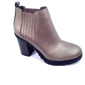 Women’s Sam and Libby Denna pewter booties 8.5